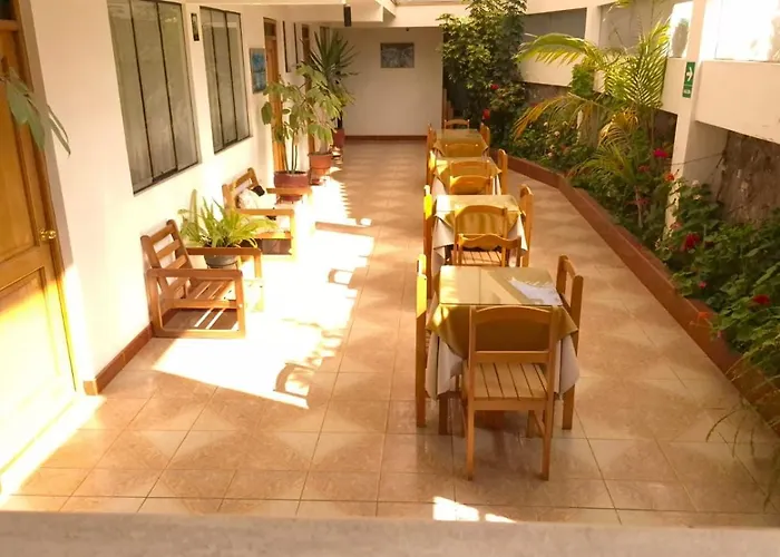 Refugio Ecologico Hostel *